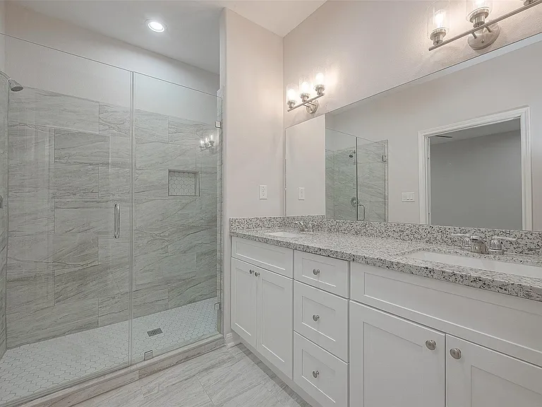 2528 S Texas Ave #A — Photo 31