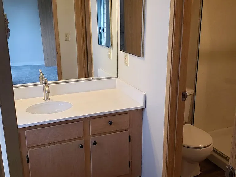 Watermarke Apts. — Photo 27
