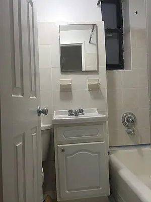 Rented by Bohemia Realty Group | media 13