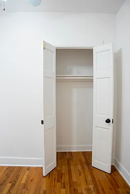 Rented by Nikia Vankeuren, LREB | media 5