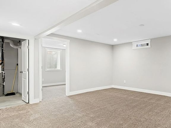 4th image of 89 W 81st Pl #2