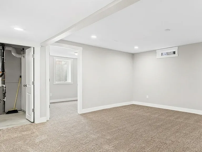 89 W 81st Pl #2 — Photo 4