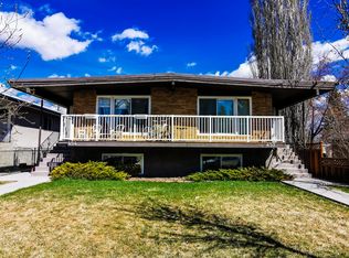 454 30th Ave NW, Calgary, AB T2M 2N4