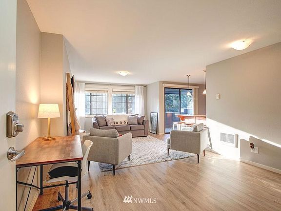 2nd image of 5822 N 35th St Unit D15