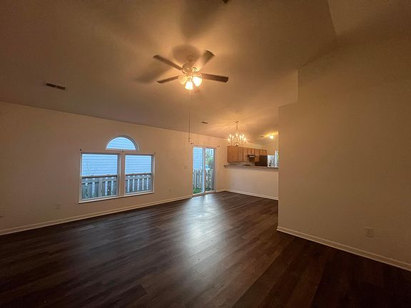 4th image of 5477 Town Hill Dr
