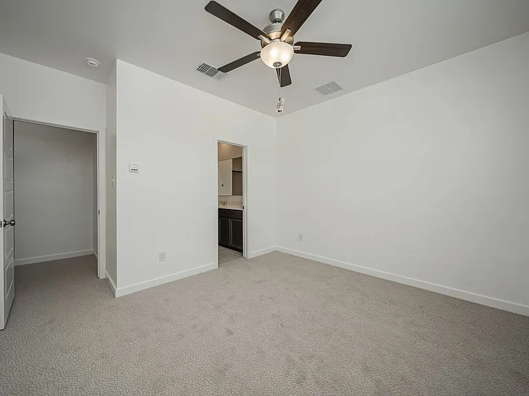 8434 Adelaide Dr — Photo 29