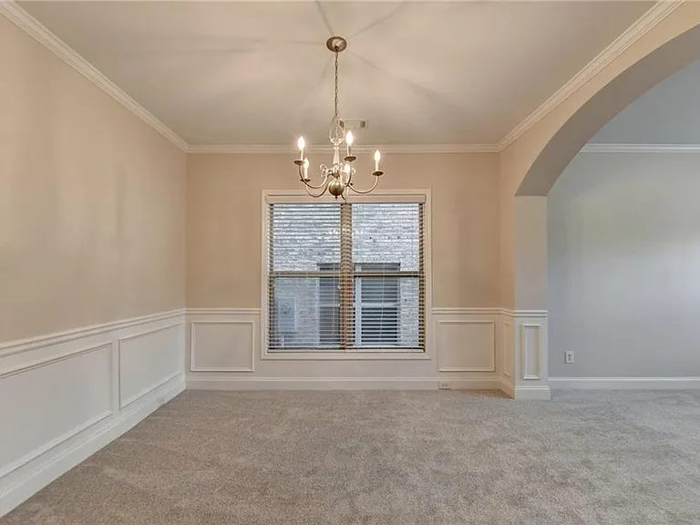 522 Suwanee Oaks Dr — Photo 13