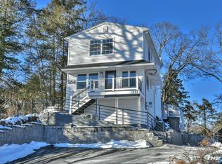 584 Lakeshore Dr, Hewitt, NJ 07421