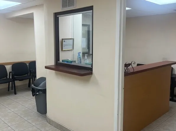 135 Ocean Parkway 1TS image 2 of 14