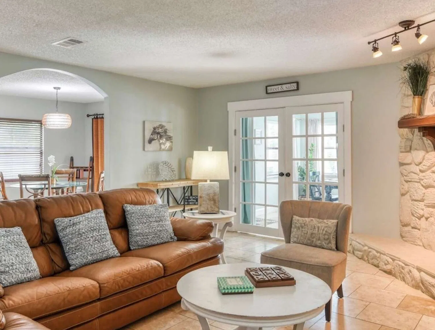 4 bed, 2.0 bath, 2163 sqft, $8,151 — Photo 2