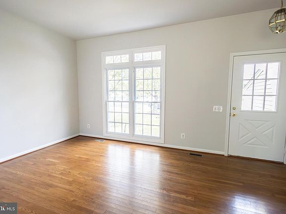 4th image of 5810 Cascade Dr