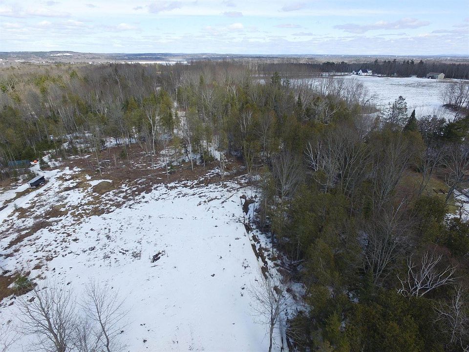 2nd image of 69-4 Shaw Hill Rd