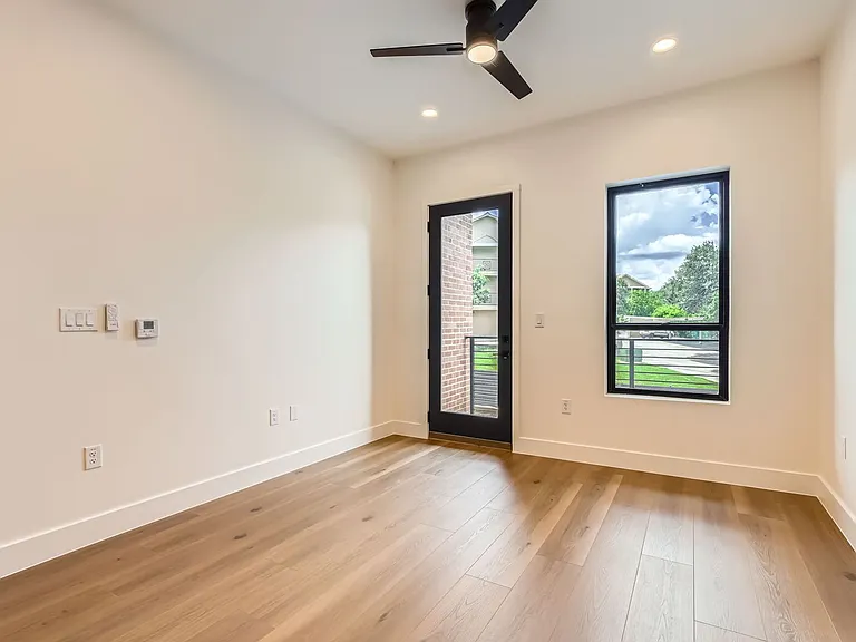 10899 S Hausman Rd #201 — Photo 5