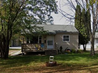 907 Clover Ln, Grand Rapids, MN 55744