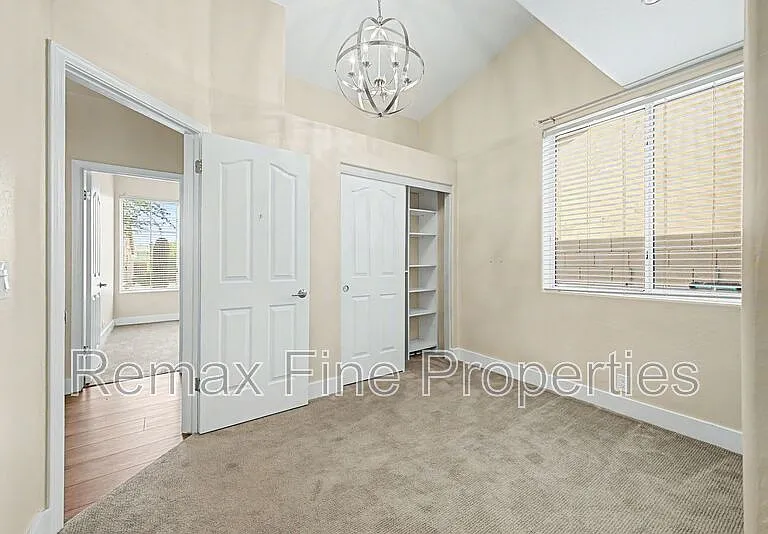9118 E Topeka Dr — Photo 26