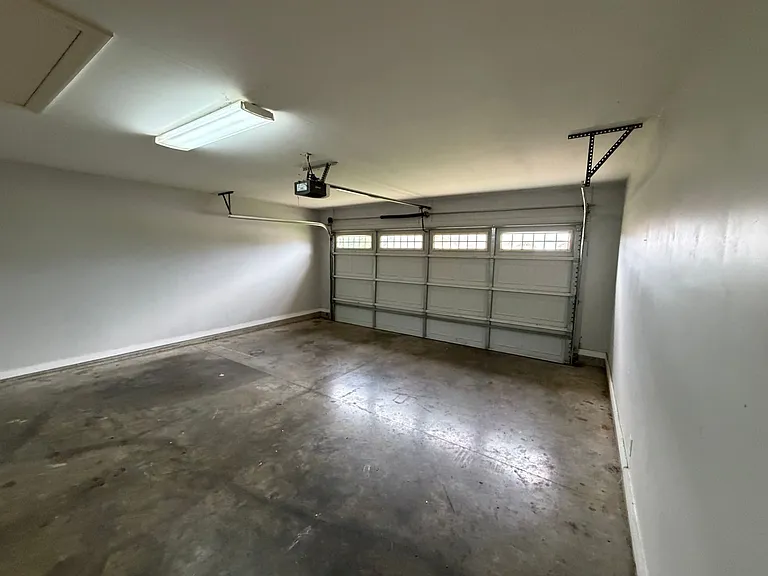 8898 Rasco Hills Cv — Photo 2