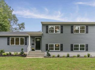 29 Michele Dr, Middletown, NJ 07748