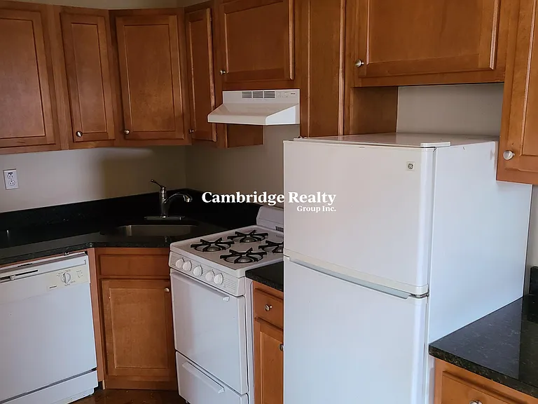 1197 Commonwealth Ave #9T — Photo 2