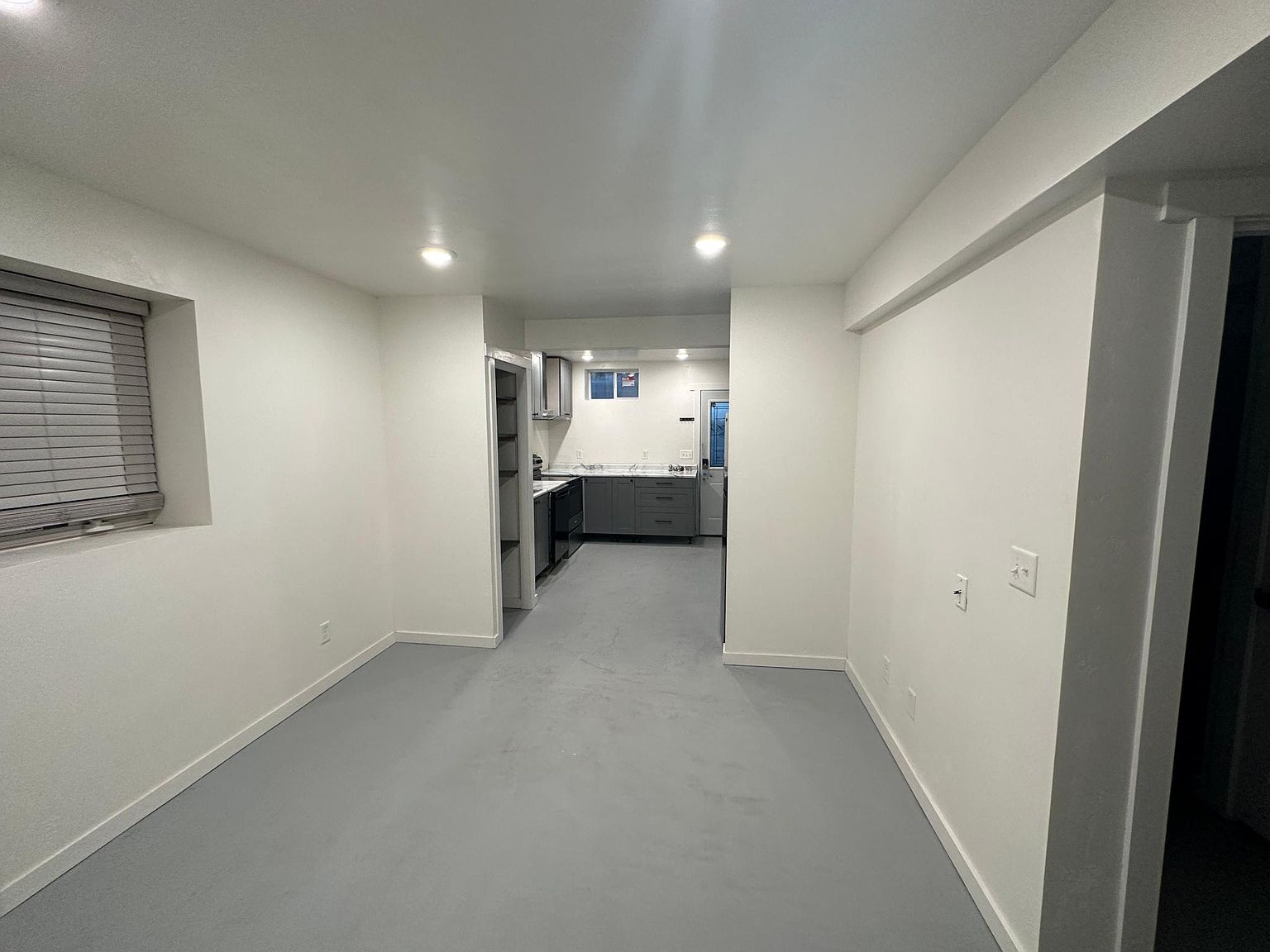 345 7th Ave W APT 3, Dickinson, ND 58601 Zillow