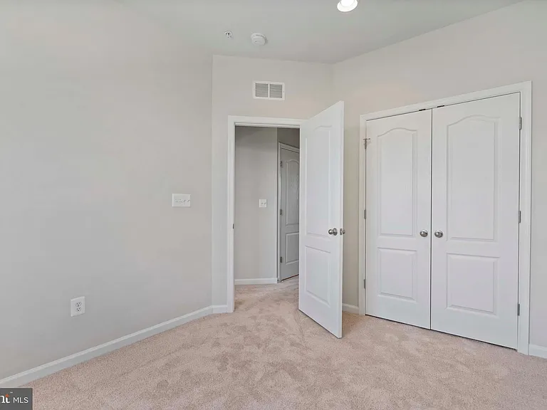1727 Evansberry Dr — Photo 31