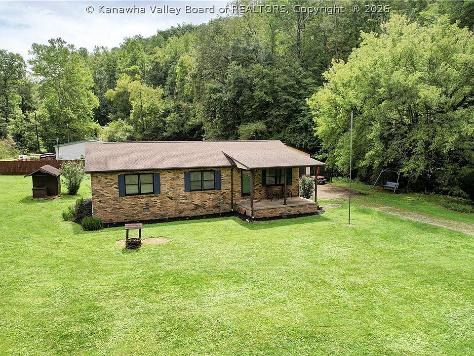 1st image of 318 Thorofare Rd