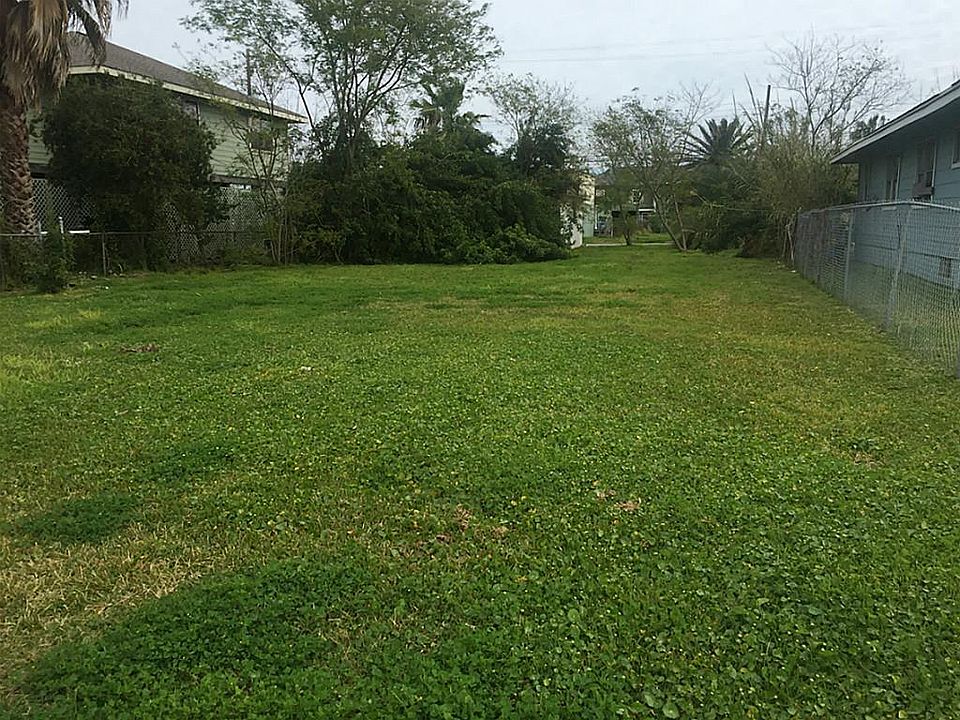 1st image of 1606 Bayou Homes Dr
