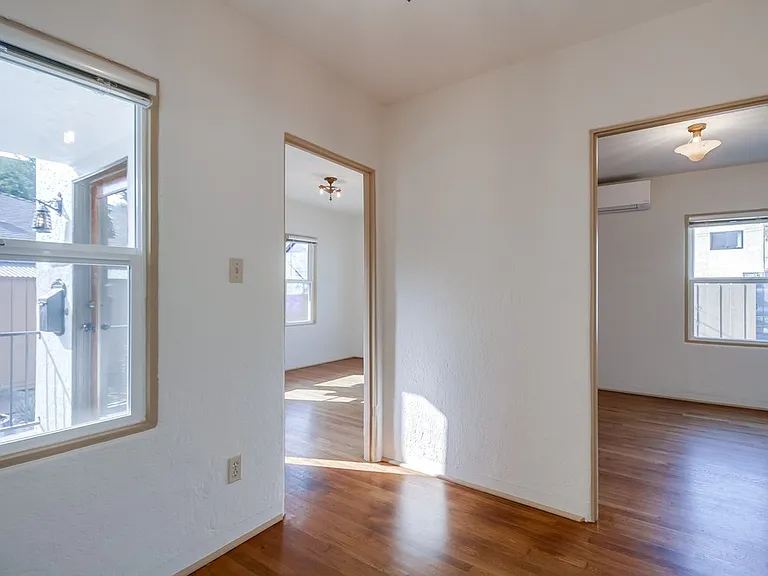 4484 Texas St — Photo 12