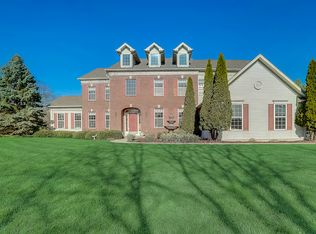 1592 Hunting Hound Ln, Bartlett, IL 60103