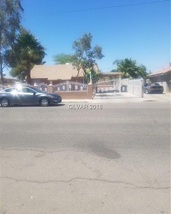 1st image of 3140 Brady Ave
