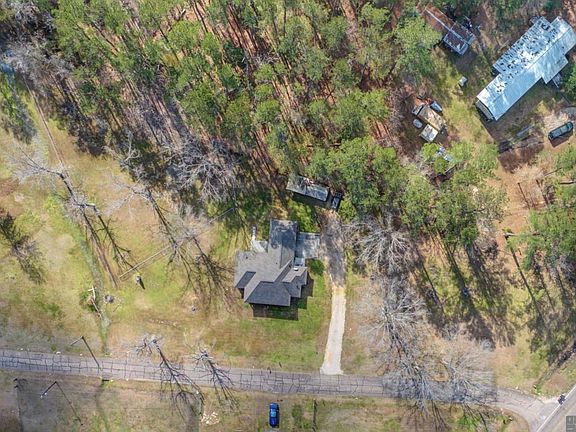 3rd image of 15534 Delmar Ln