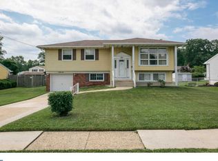 56 Dartmouth Dr, Delran, NJ 08075