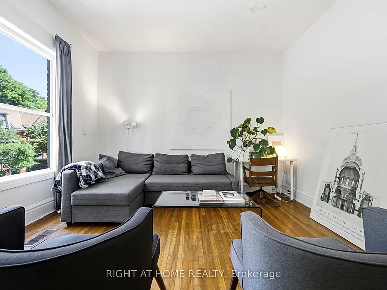 98 Beaconsfield Ave #UPPER — Photo 7