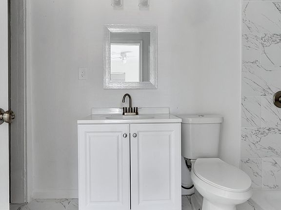 2nd image of 2737 Stuart Dr #Mh
