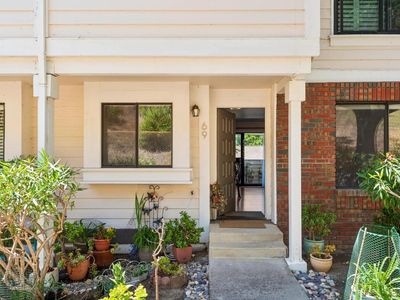 69 Village Circle, San Rafael, CA, 94903