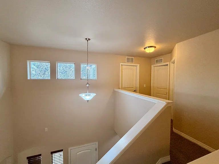 2760 Bridle Dr — Photo 24