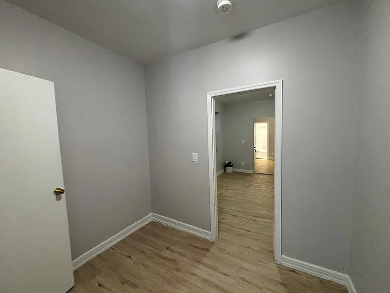 307 58th St #2 — Photo 5