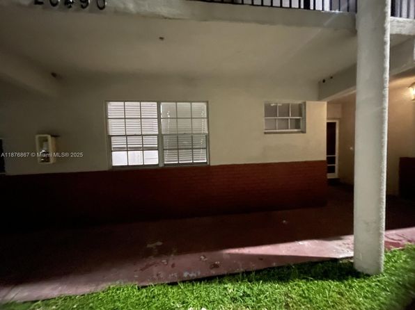 20490 NW 7th Ave APT 5