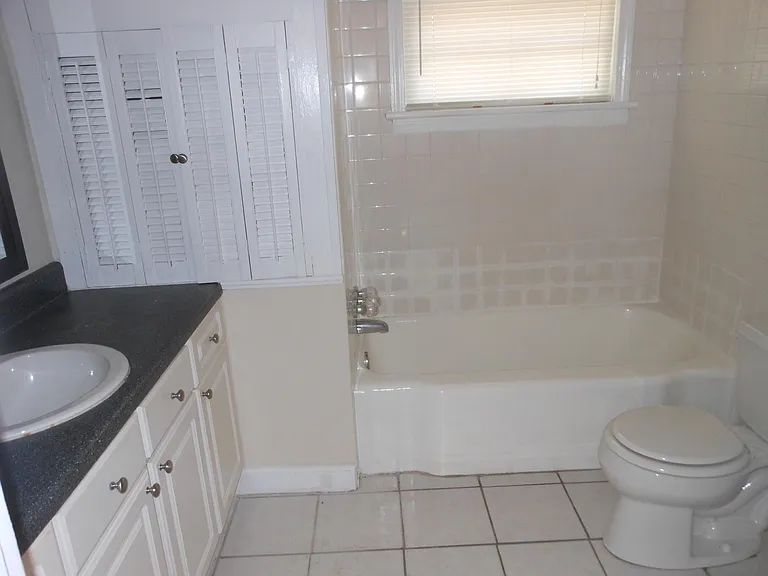 full bath