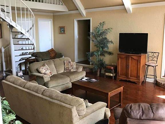 4th image of 158 Jimmy Kenneth Dr