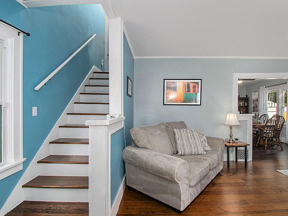 4th image of 228 N Dartmouth St