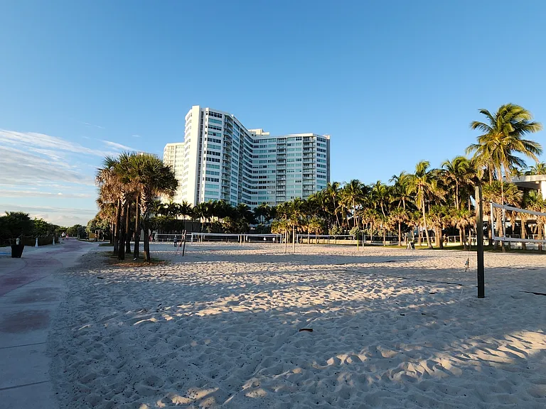 7135 Collins Ave — Photo 3