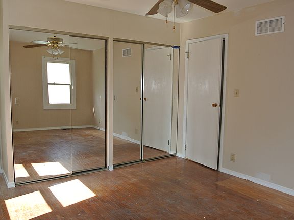 4th image of 9224 Stark Ave