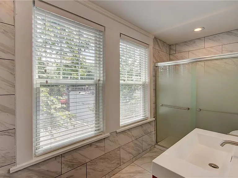722 Ponce De Leon Ct NE — Photo 7