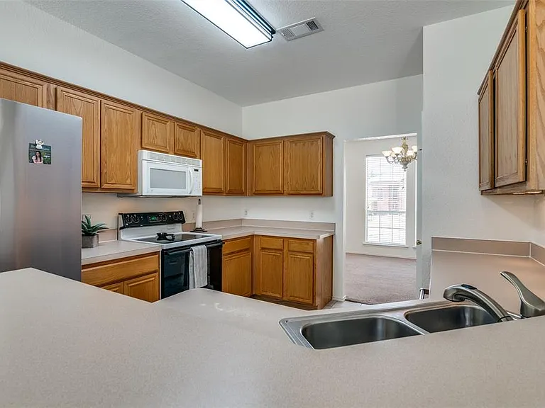 3605 Potomac Dr — Photo 19