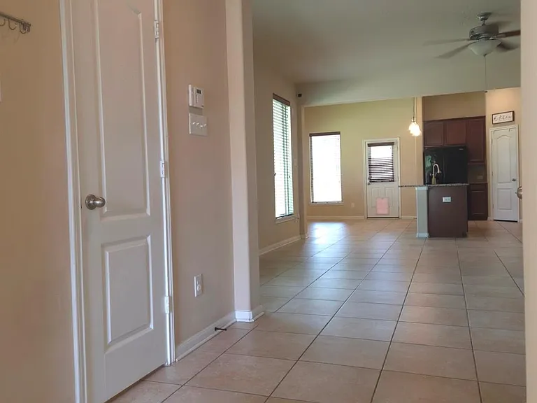 20703 Winghaven Dr — Photo 7