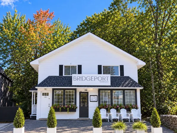 96 Joseph St, Muskoka Lakes, ON P0B 1J0