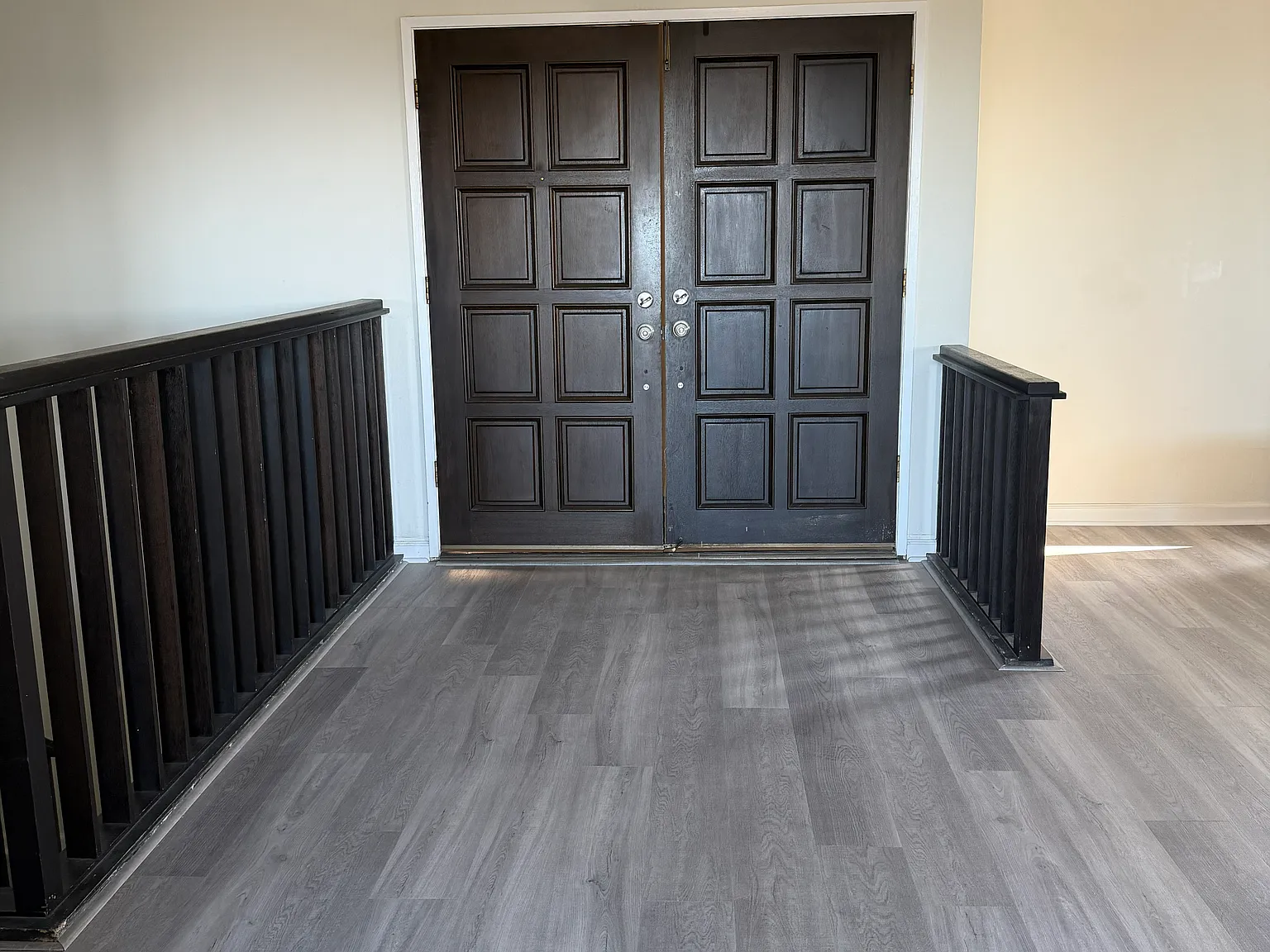 4 bed, 2.5 bath, 2490 sqft, $6,900 — Photo 4