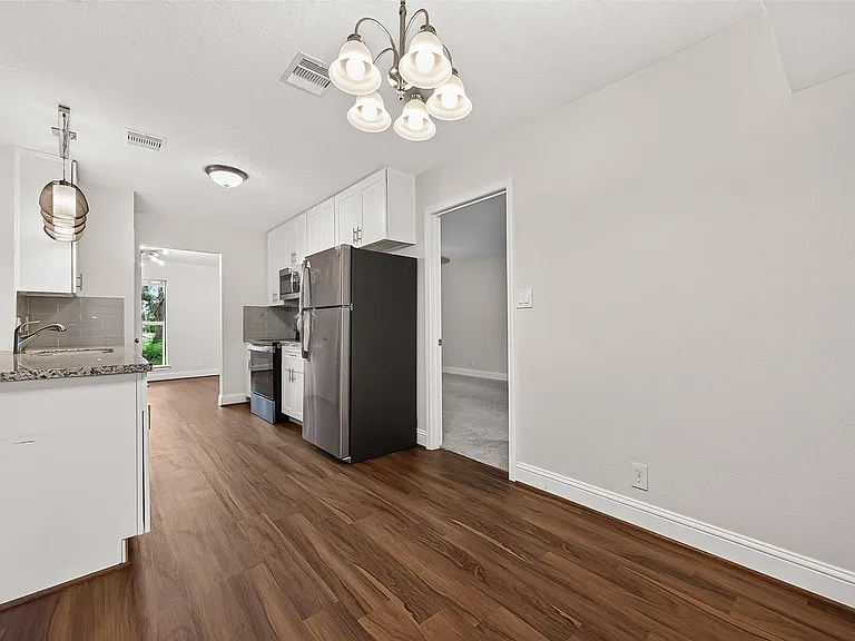 509 Southern Oaks Dr — Photo 16