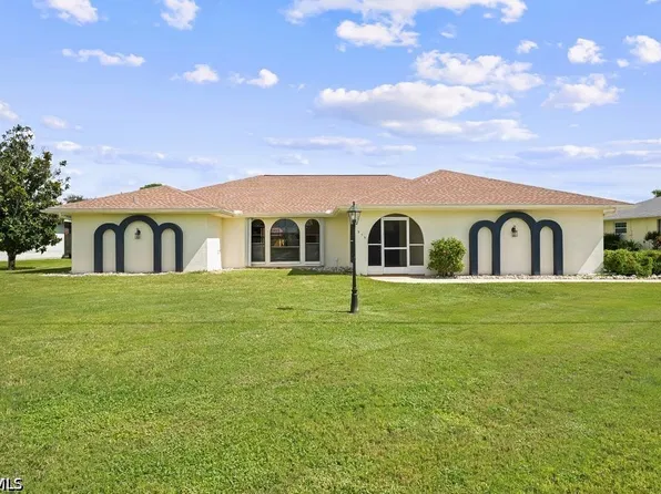 315 SE 20th Ct, Cape Coral, FL 33990