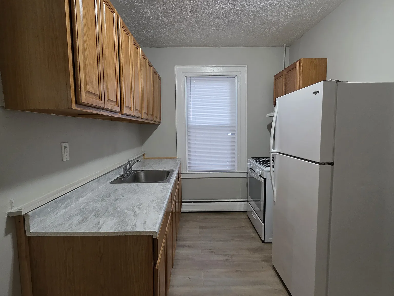 1 bed, $1,275 — Photo 2